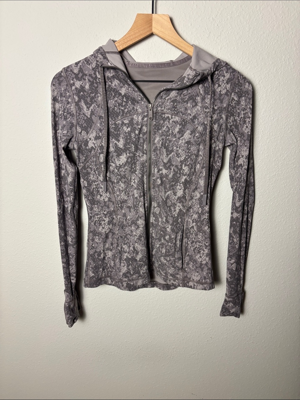 Lululemon Hooded Define Jacket *Nulu
Hideaway Camo Lunar Rock Multi W4BRSS